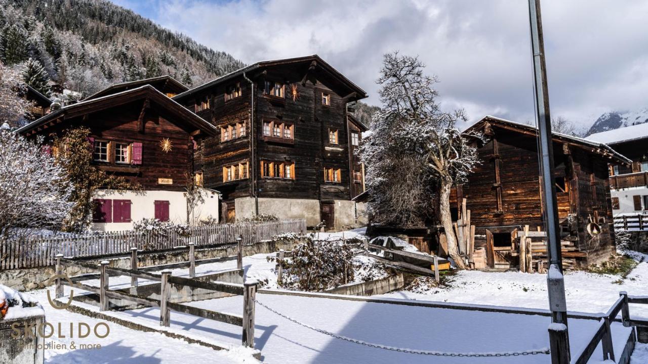 Heimeliges Walliserhaus Fiesch Exterior foto